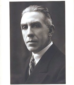 Zandonai, Riccardo Komponist Portrait Bild © by Archivio Storico Ricordi, CC BY-SA 4.0 Zandonai, Riccardo Komponist Portrait Bild © by Archivio Storico Ricordi, CC BY-SA 4.0